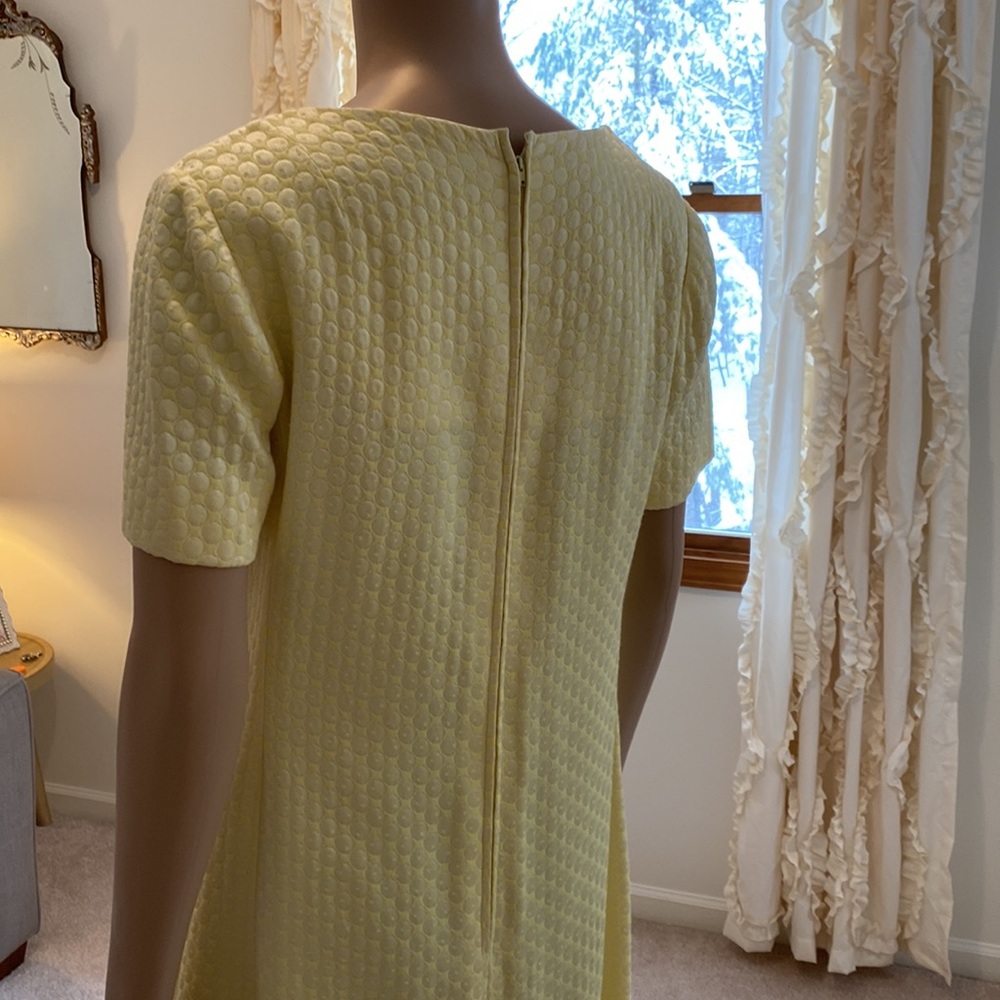 Vintage 1950s Fabulous Yellow Dress, Original Rhinestone Pin and Matching Belt - Picture 7 of 13